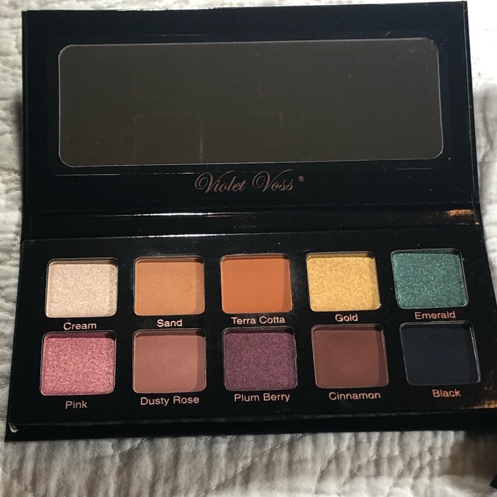 VIOLET VOSS Essentials & Essentials 2 Bundle NWT - Picture 6 of 11